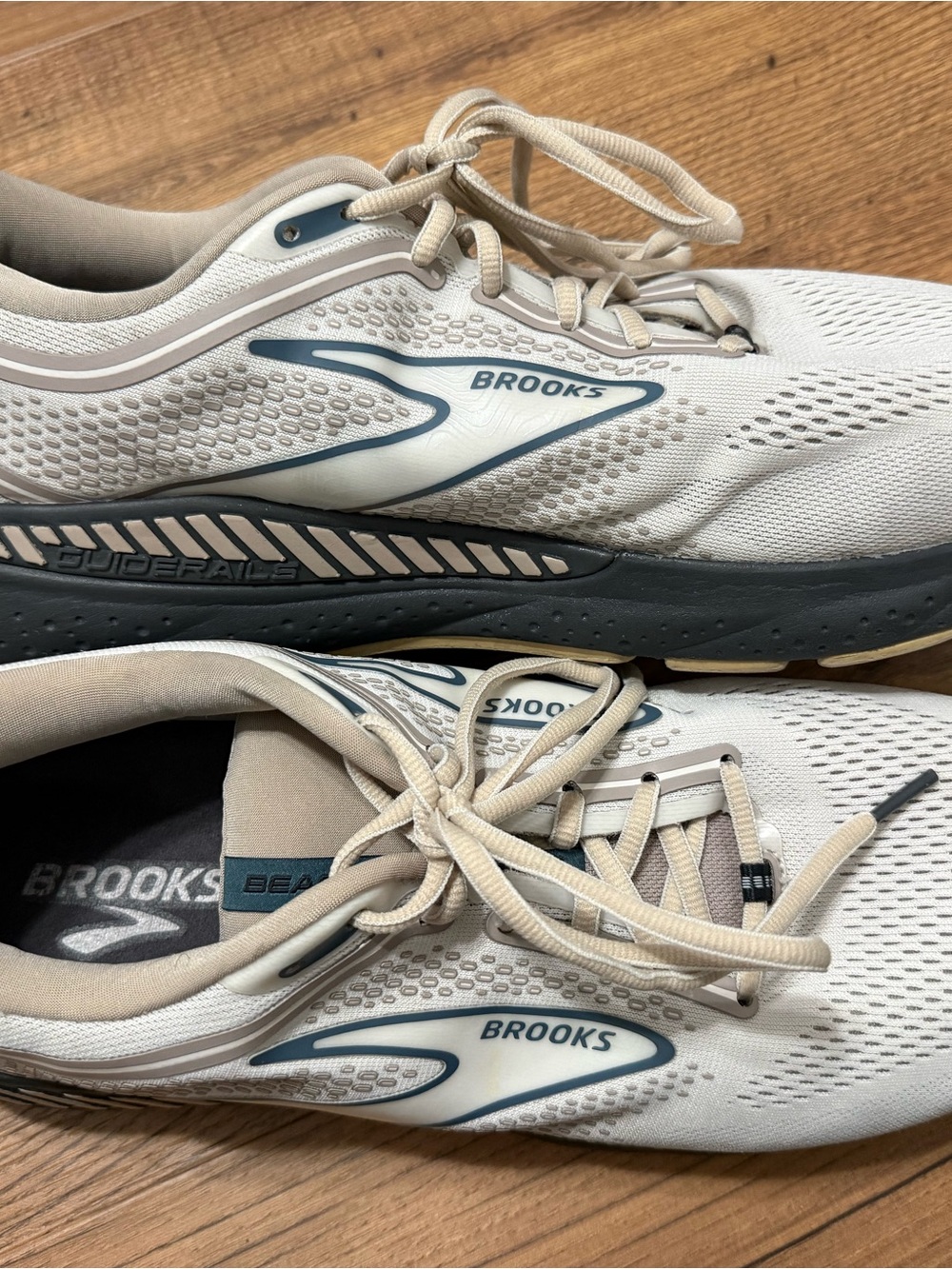 Brooks Beast GTS 23 running shoe size 14